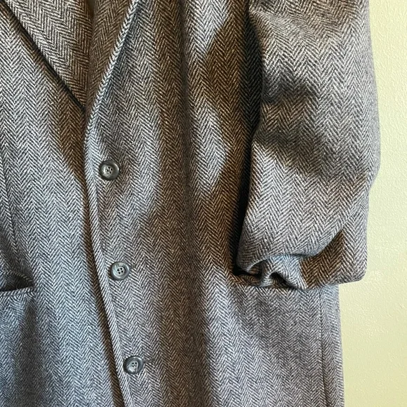 Gray Mes Coat - Picture 2 of 4